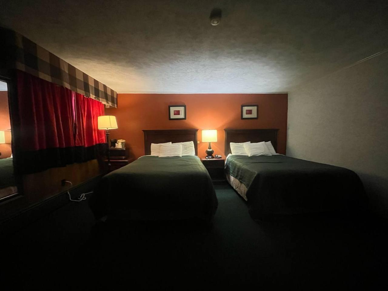 פראנקוניה Stonybrook Motel & Lodge מראה חיצוני תמונה